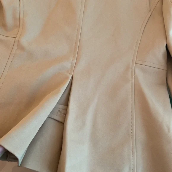 Ann Taylor Blazer Ann Taylor Notched Two Button Blazer with Stretch Size 2 - Picture 10 of 10